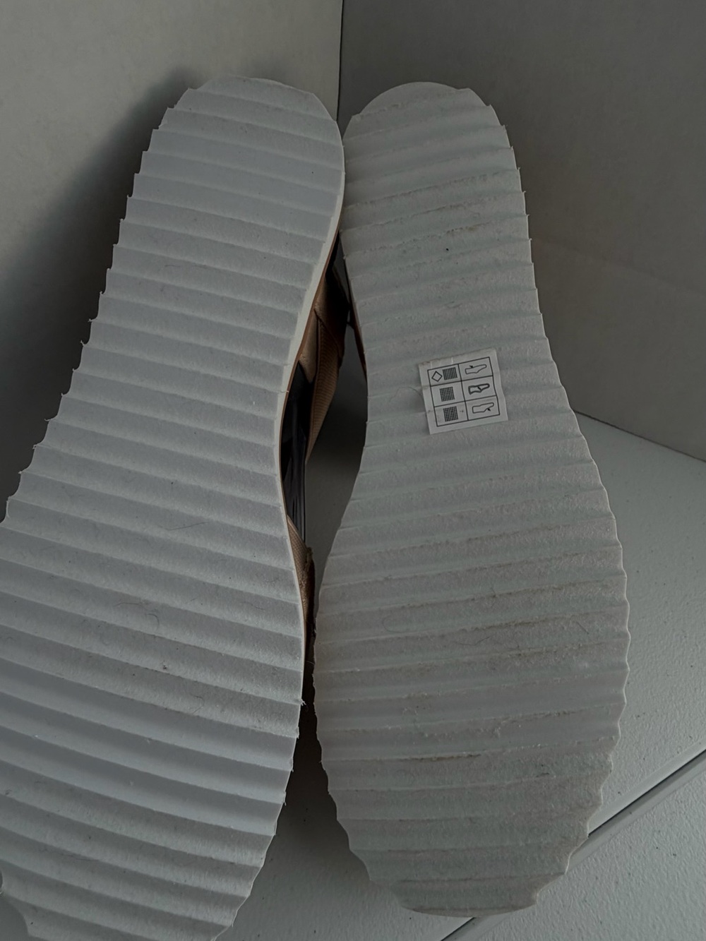 Skechers Beige Elastic-Strap Espadrille Flats , Memory Foam Size 8 - Picture 4 of 6